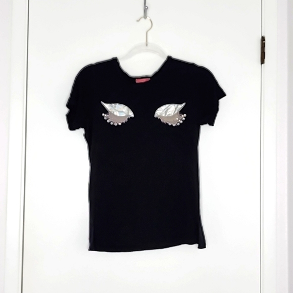 Black tshirt with eyes and lashes - Picture 1 of 4